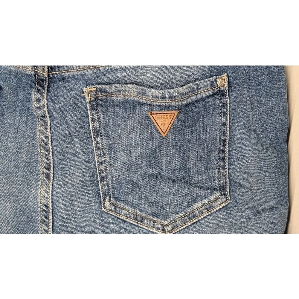 GUESS Distressed Raw Hem Blue Jean Shorts Size 28